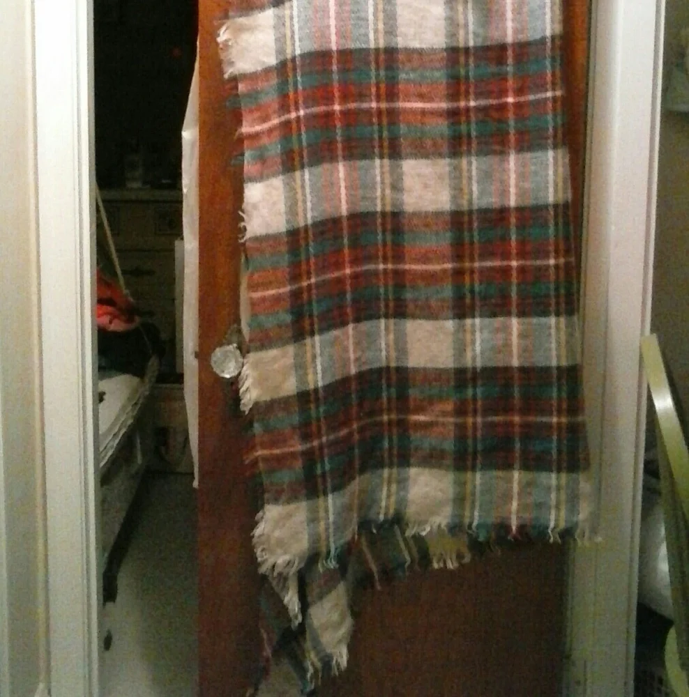 Large  Wrap Throw Light Soft  and Comfy